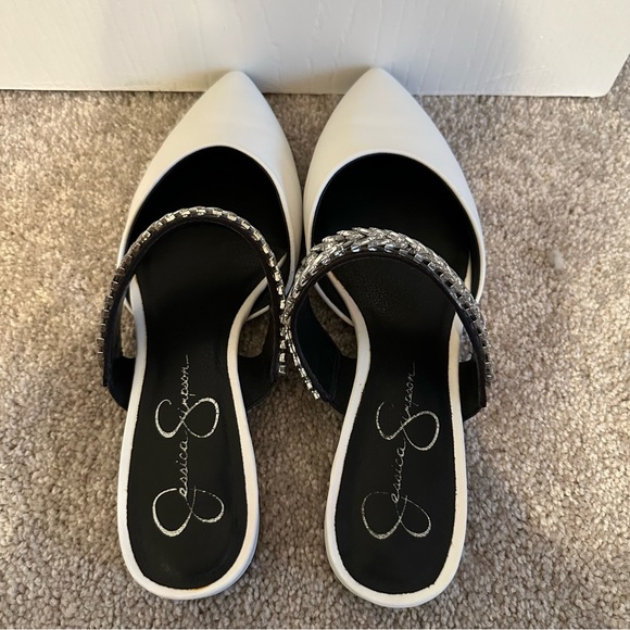 Jessica Simpson Women's Lavretta Shoe 8 black and white with gemstones - Picture 7 of 7